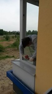 jak usunąć rysy z szyby