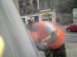 Jak zlikwidować rysy na szybie